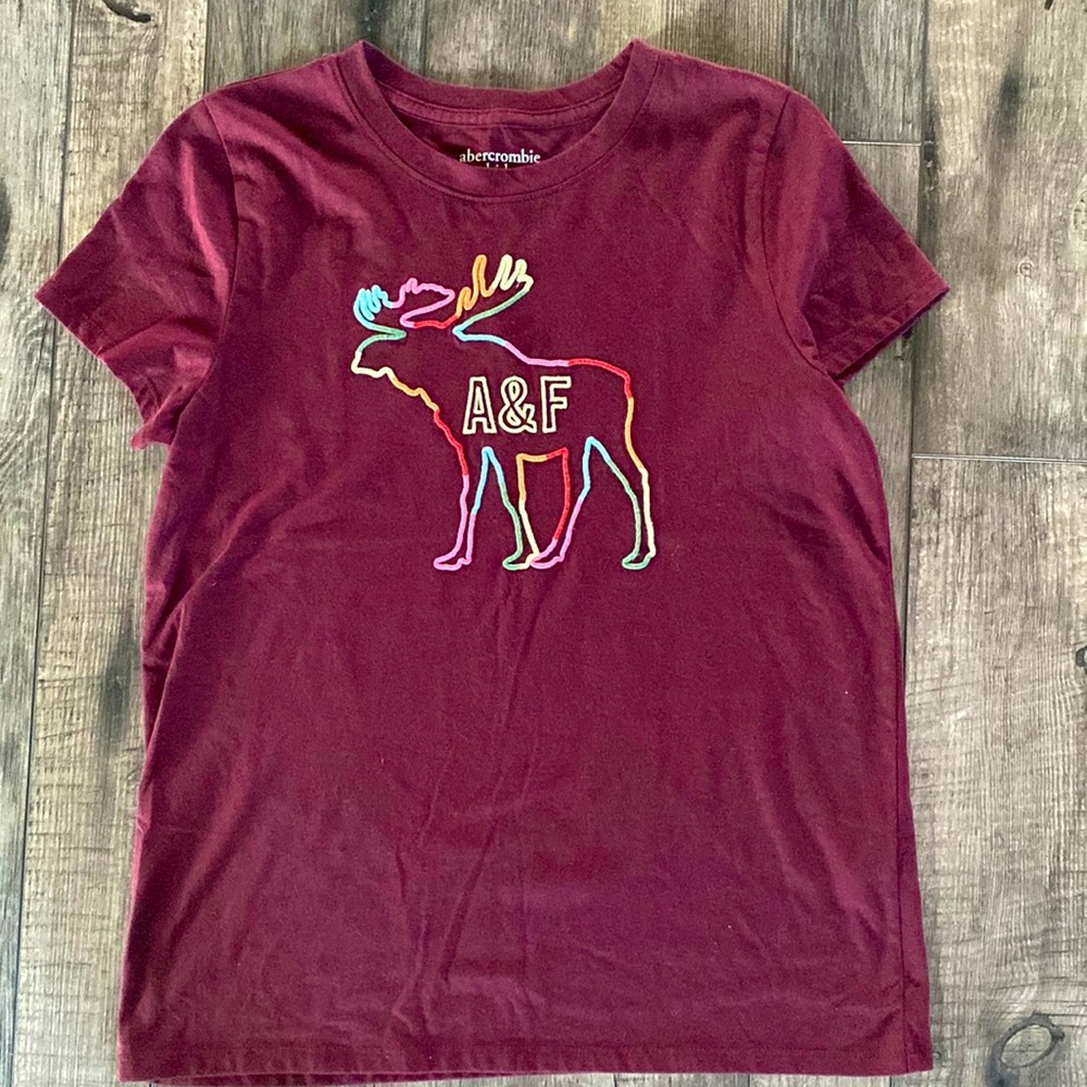 Abercrombie kids t shirt